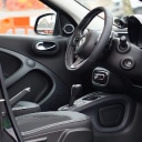 Pojistka zavírání oken v autech není samozřejmost, přitom může zabránit vážnému zranění