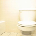 Jak instalovat linoleum v koupelně bez odstraňování záchodové mísy 
