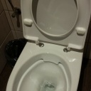 Jak odstranit usazeniny v záchodové míse? 