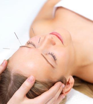 Jak se dá pomoci akupunktury bojovat proti vráskám?