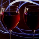 Alkohol zbavuje zábran, ale také tlumí centra vášně