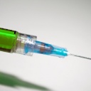 Očkování dětí mohou provázet komplikace a je třeba vyhledat lékařskou pomoc