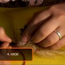 Jak udělat vánoční ozdoby ze šišek a korálků - video
