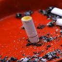Cigareta - kdysi znak mužnosti a dospělosti, dnes jen zdraví nebezpečný zvyk