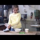 Jak vyrobit krmítko pro ptáky - video
